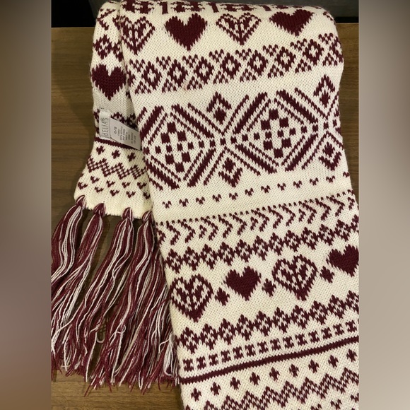 American Eagle Outfitters Sweaters - Bundle (sweater and scarf) 2 pieces